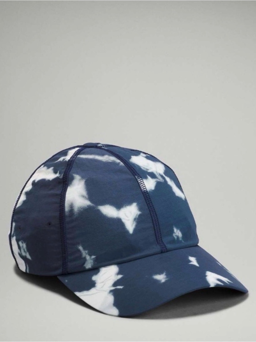 Lululemon Athletica $42 NWT Baller Hat Soft Indigo Ice Print Blue Multi